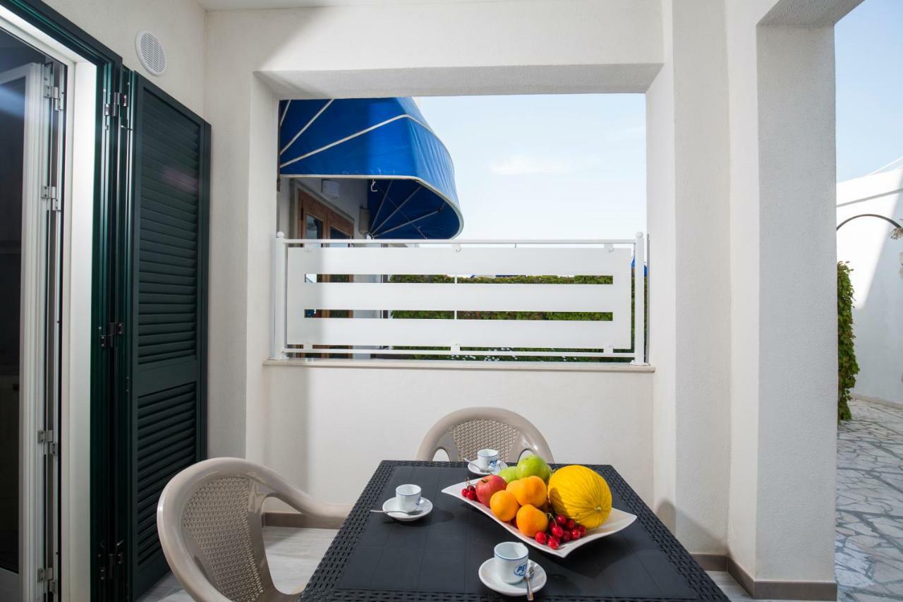 Апарт готель Svevo Sea House В'єсте Екстер'єр фото