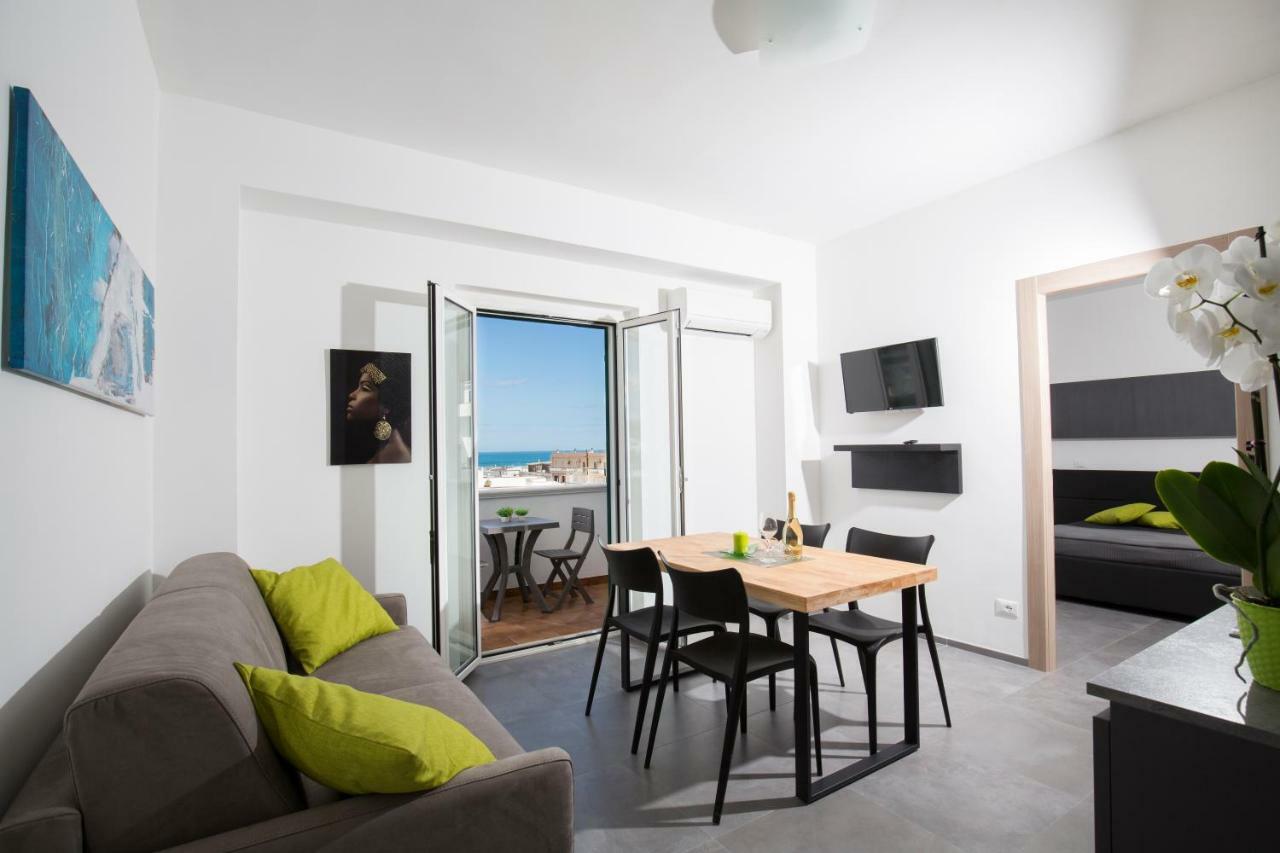 Апарт готель Svevo Sea House В'єсте Екстер'єр фото